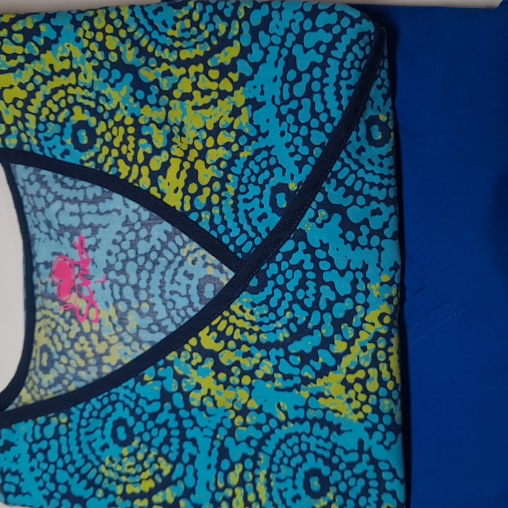 2 SCRUB TOPS * LIKE NEW * LARGE